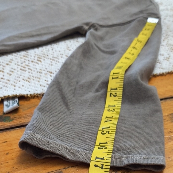 Madewell Taupe Knit Sweater Vintage Distressed Look Small Y2K Athleisure - Picture 11 of 12